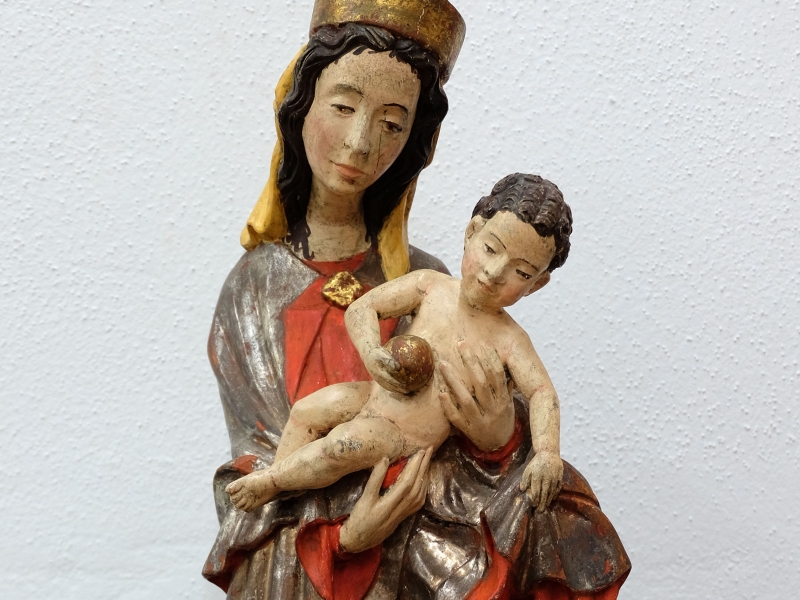 Gefasste Madonna mit Kind | Restaurierung Beer